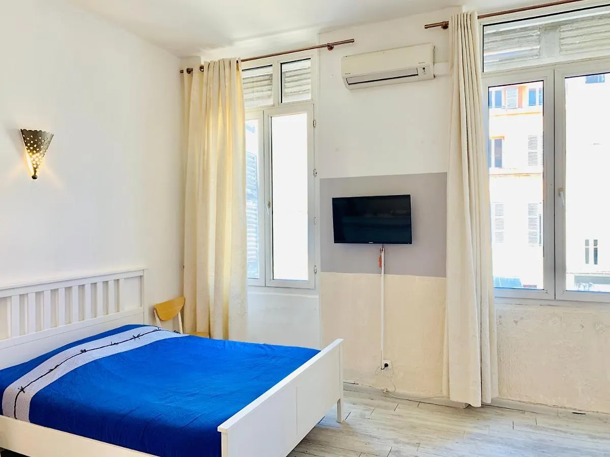 Cezanne Studio Apartment Aix-en-Provence